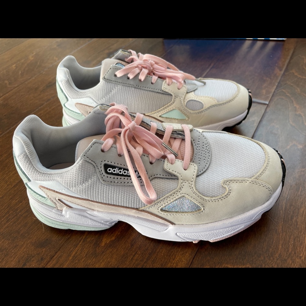 Adidas women’s sneakers size 8